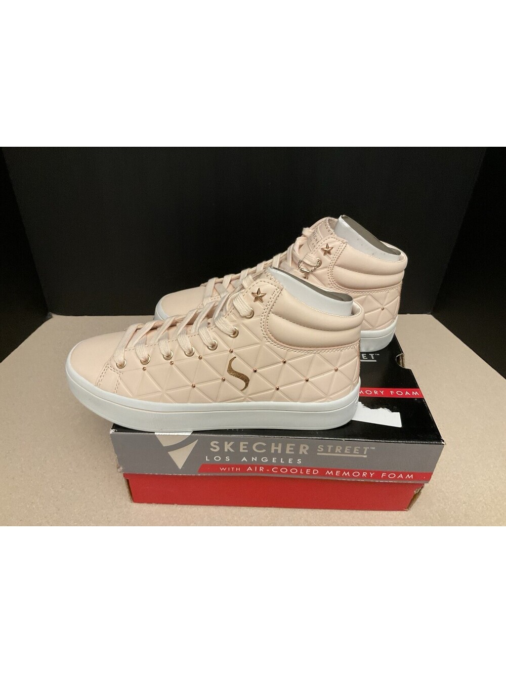 New! Womens Skechers Street Hi-Lite Light Pink Sneakers/Shoes. Size 7. Nice!